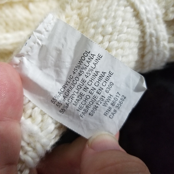 🇨🇦 Cable Knit Sleeveless Shrug Vest - Picture 6 of 6